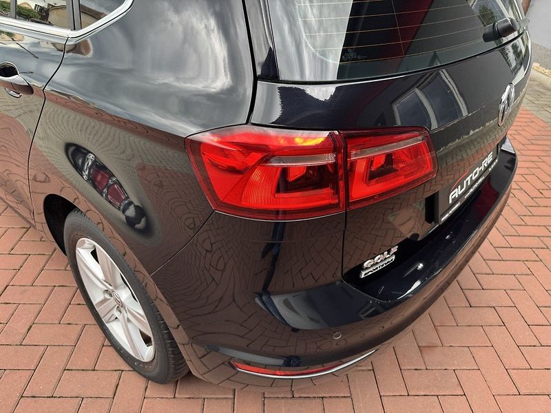 Volkswagen Golf Sportsvan (2015) 1.4TSi 92kW Xenony Navi - fotka 43 z 48