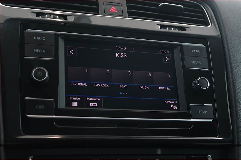 Volkswagen Golf (2018) 1.6 TDI, Serv.kniha, Tempomat - fotka 12 z 16