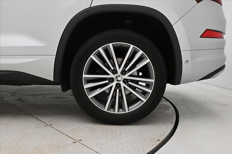 Škoda Kodiaq 2,0 TDI 147kW L&K DSG 4x4 Záru - fotka 33 z 33