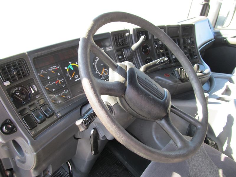Scania Ostatní (2003) DC 1201 8x6 sklápěč - fotka 56 z 59