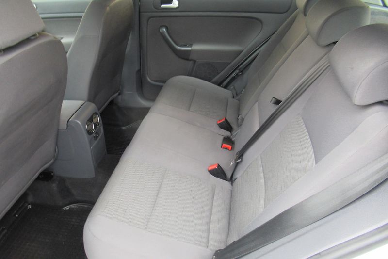 Volkswagen Golf Plus 1.9TDi AUT.KLIMA KOSMET. VADY - fotka 14 z 29