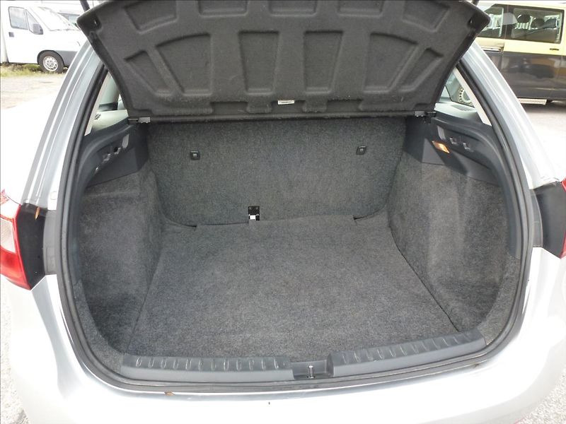 Seat Ibiza 1,2 TDI 3,4-3,9 l/100km  EcoMo - fotka 20 z 48