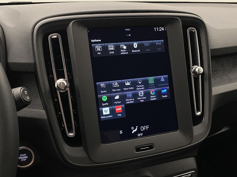Volvo XC40 T2 ESSENTIAL CZ - fotka 36 z 42