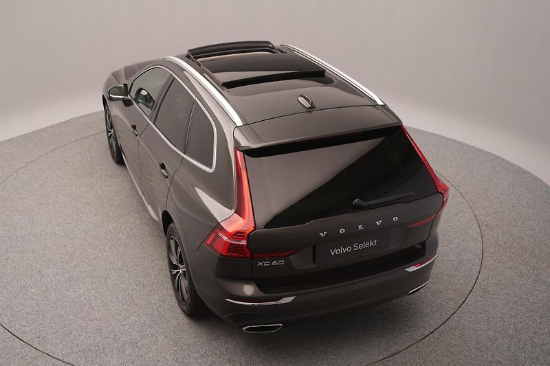 Volvo XC60 B5 AWD INSCRIPTION AUT  - fotka 15 z 56