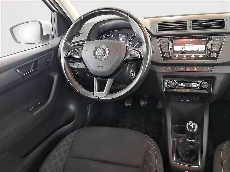 Škoda Fabia (2016) Style 1.2 TSI, Serv.kniha - fotka 7 z 21