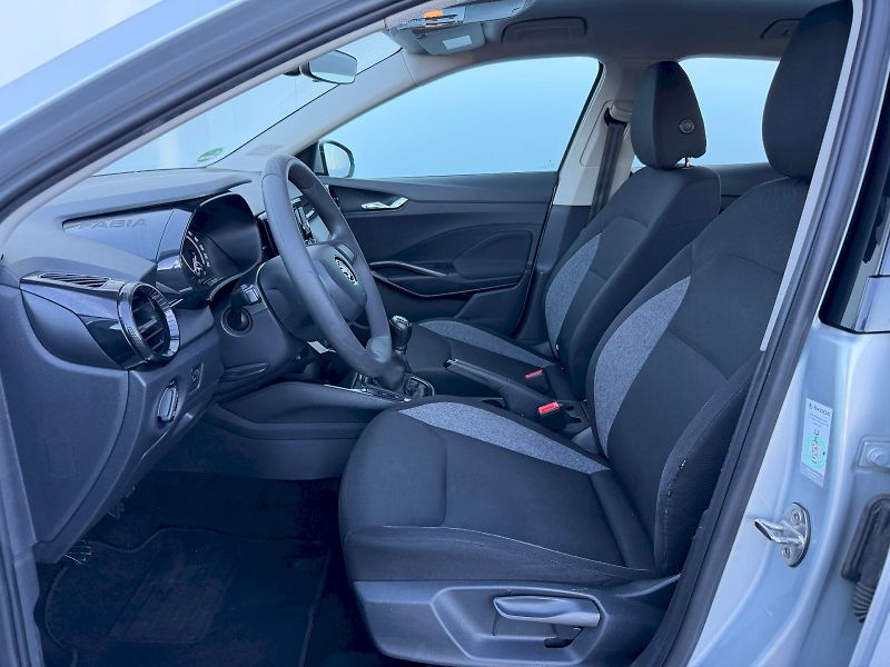 Škoda Fabia (2022) 1.0 MPI 59kW Active - fotka 5 z 35