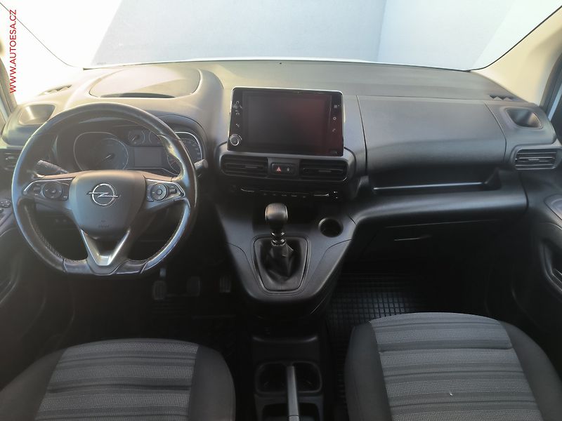 Opel Combo (2022) 1.5CDTi, 1.maj,ČR, Elegance - fotka 8 z 18