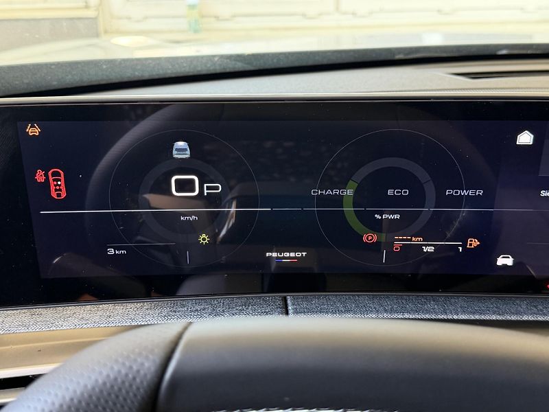 Peugeot 5008 (2026) GT Hybrid 145 e-DCS6 SUMMER BL - fotka 22 z 28