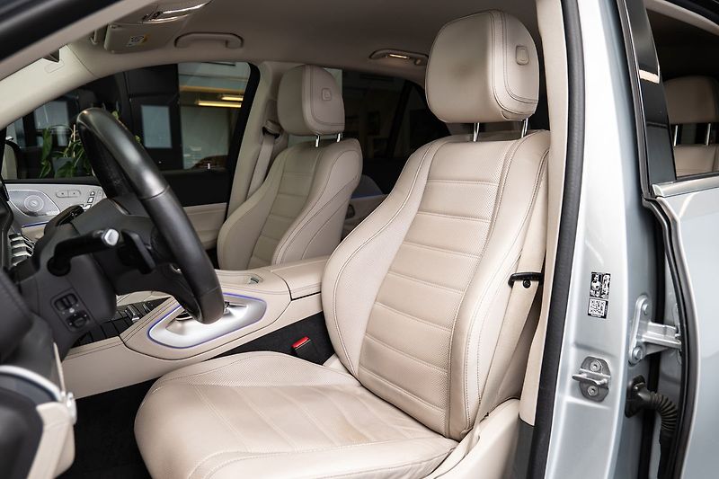 Mercedes-Benz GLE 350d 4MATIC / vzduch - fotka 8 z 21