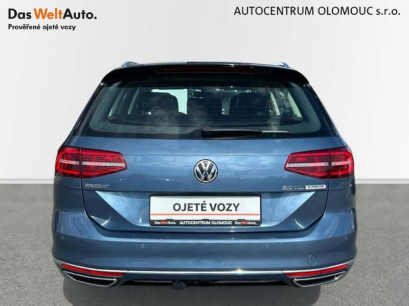 Volkswagen Passat (2017) Variant 2.0 TDI 6DSG - fotka 25 z 29