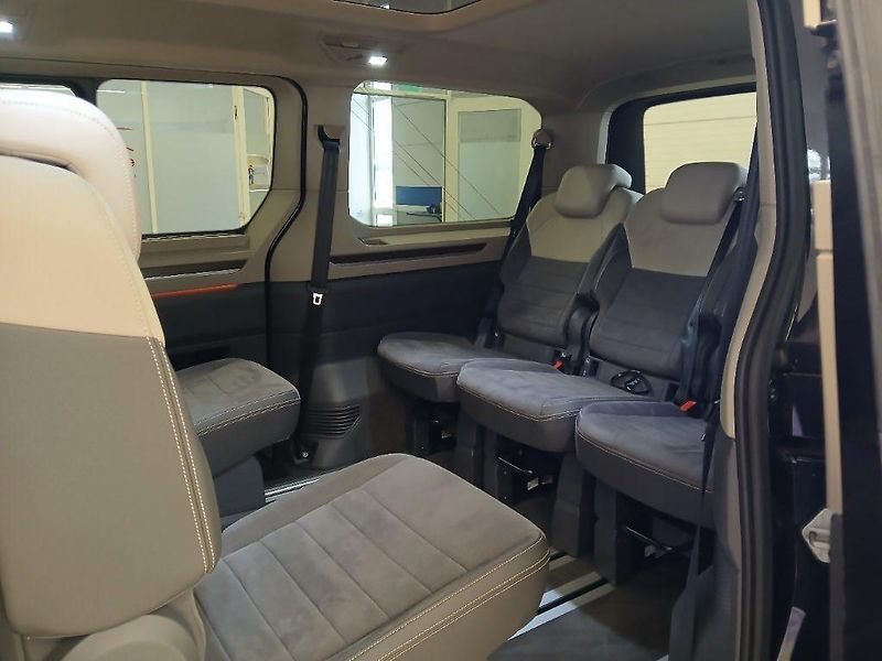 Volkswagen Multivan (2024) T7 2,0TDI IQ LONG STYLE PANO - fotka 23 z 23