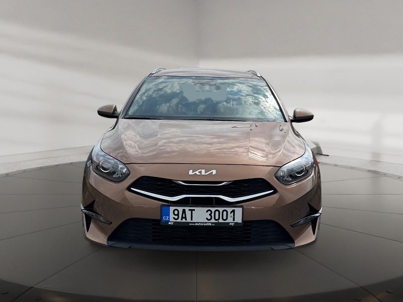 Kia Ceed (2023) SPIN 1.5T-GDI 118kW CZ DPH - fotka 2 z 11