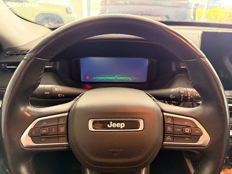 Jeep Compass (2022) 1.3 GSE PHEV 4xe S-Limite - fotka 18 z 29