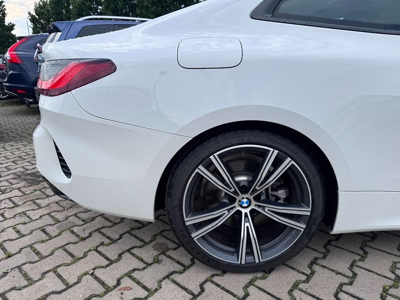 BMW Řada 4 (2020) 430i 2,0i 190 KW G22 KUPÉ - fotka 18 z 50