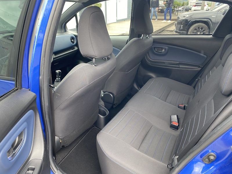 Toyota Yaris 1.5i, ČR, Selection, záruka - fotka 11 z 33