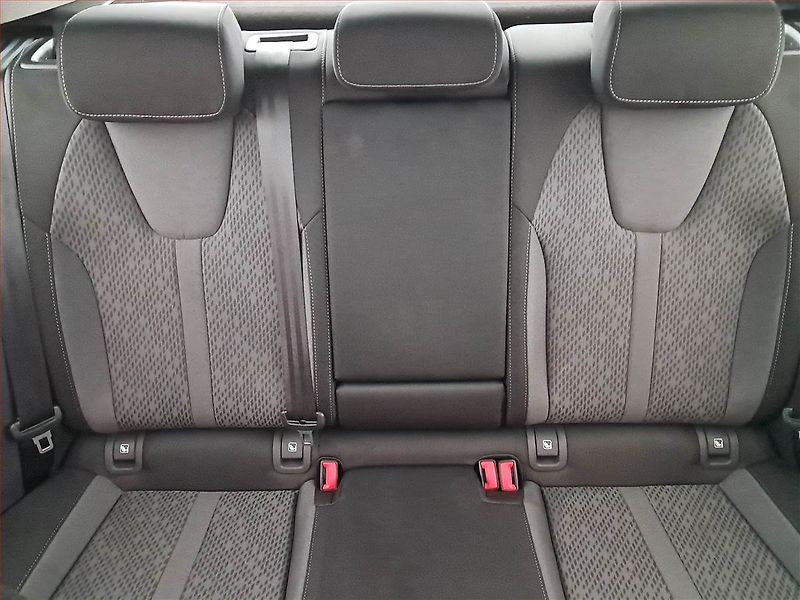 Škoda Octavia (2023) Style Plus 2.0 TDI - fotka 10 z 20