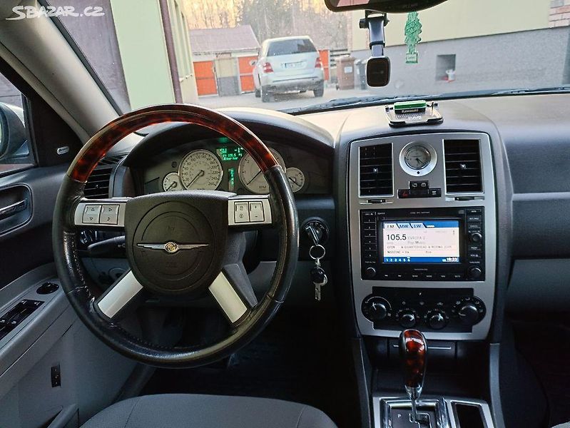 Chrysler 300C (2007) Chrysle 300c - fotka 8 z 20