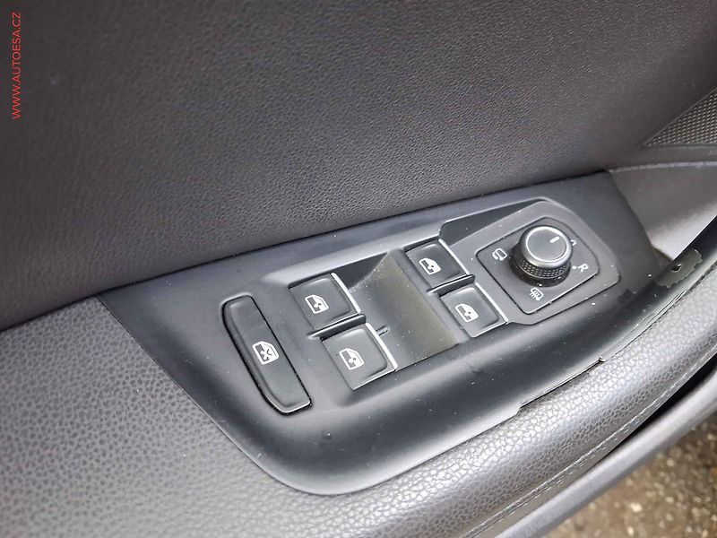 Volkswagen Passat (2015) 2.0BiTdi 4x4, DSG, navi, LED - fotka 13 z 20