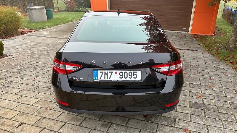 Škoda Superb (2022) Škoda Superb Liftback 2.0 TDI  - fotka 4 z 18