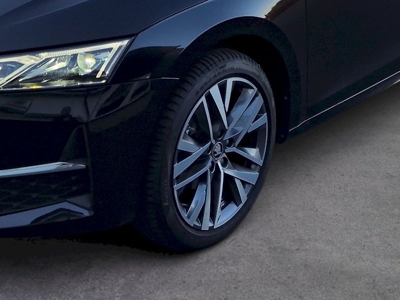 Škoda Octavia (2025) Top Selection 1.5TSi M-HEV 110 - fotka 32 z 32
