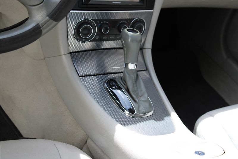 Mercedes-Benz CLK 270 CDI / Automat / CZ - fotka 20 z 32