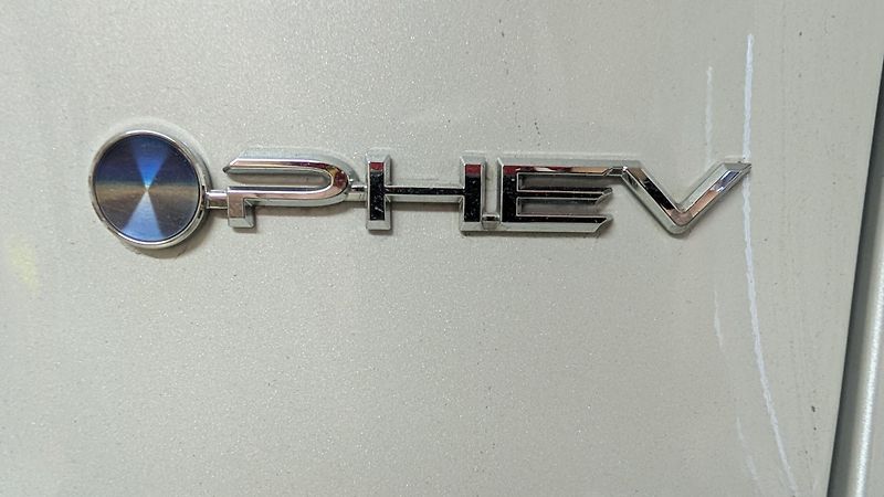 Toyota RAV4 (2025) EXECUTIVE PHEV 4x4, JBL 2,5l   - fotka 24 z 27