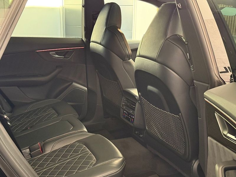 Audi SQ8 4.0TFSI V8 373kW Competition - fotka 9 z 31