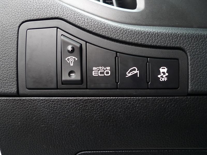 Kia Sportage 2,0 CRDi HP 4x4 135kW Automat - fotka 40 z 45