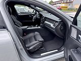 Volvo XC60 B5 AWD ULTRA / B&W / VZDUCH - náhled 21
