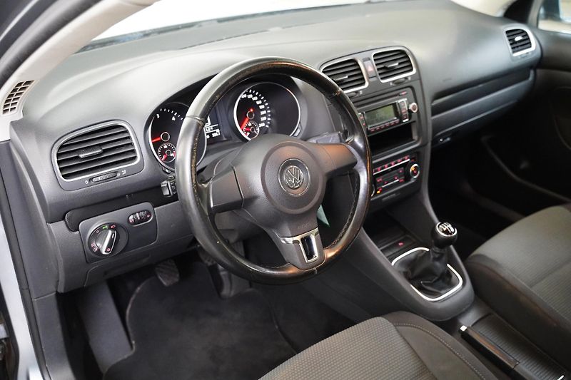 Volkswagen Golf - fotka 14 z 22