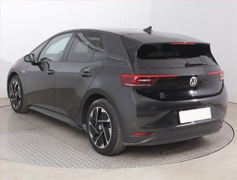 Volkswagen ID.3 (2021) Pro Perf. (62 kWh), SoH 87% - fotka 4 z 18