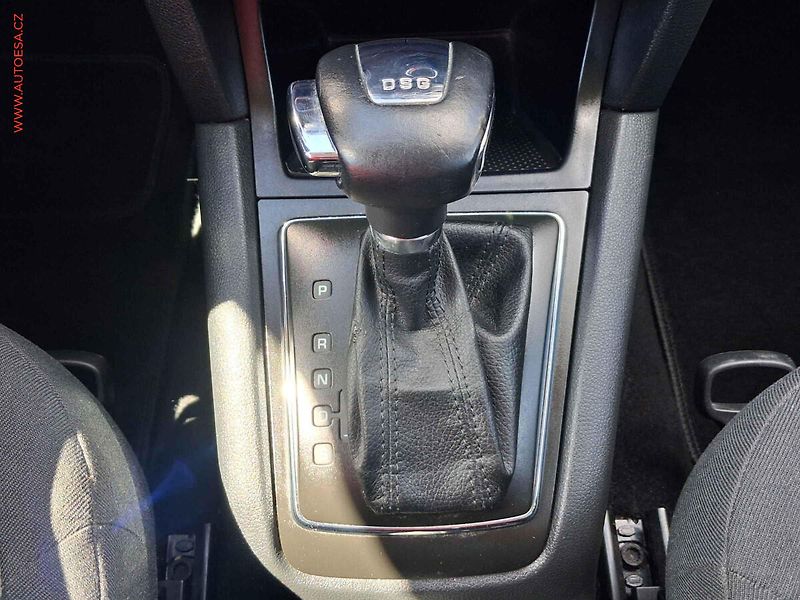 Škoda Yeti (2011) 1.2 TSi, DSG - fotka 16 z 18