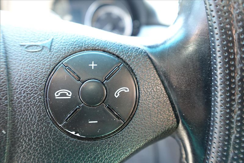Mercedes-Benz Viano 3,0 V6  MB LONG 8MÍST KLIMA - fotka 21 z 30