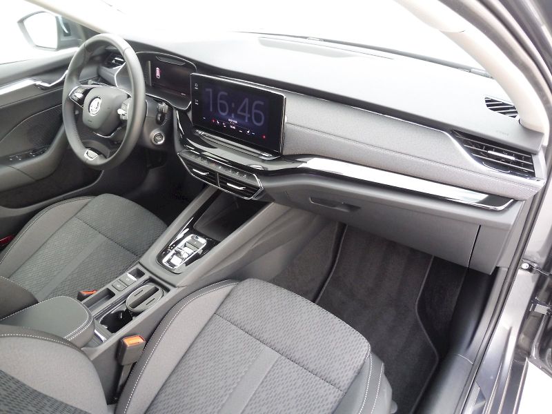 Škoda Octavia (2023) Combi iV Style 1,4 TSI PHEV 15 - fotka 8 z 31