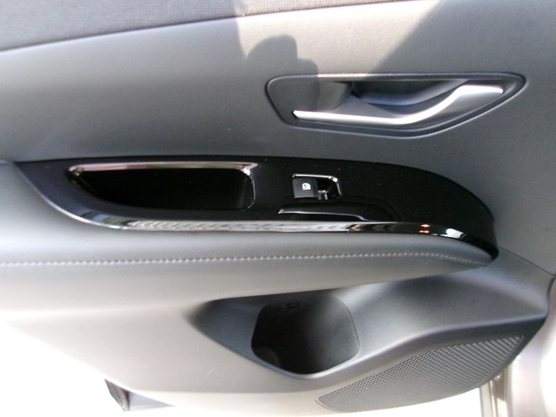 Hyundai Tucson (2021) 1.6T-GDi 110kW SMART NAVI - fotka 10 z 18