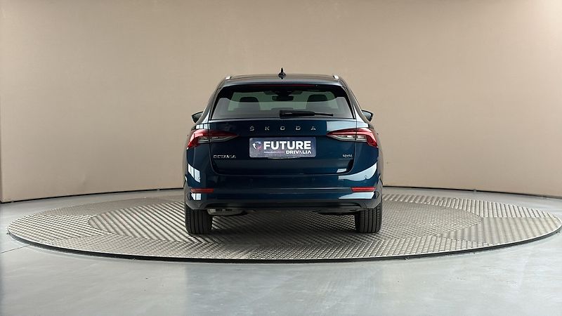 Škoda Octavia 2.0 TDI DSG 4x4 Style Combi - fotka 5 z 33