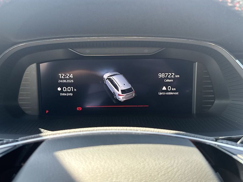 Škoda Octavia (2022) Combi 2.0 TDI 4x4 DSG RS - fotka 6 z 35