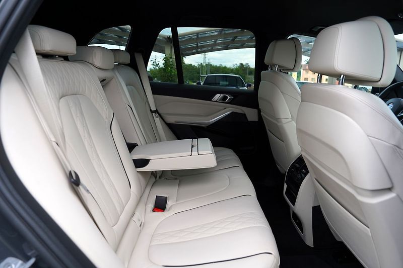 BMW X5 40d xDrive, Mpaket/21/Led/ČR - fotka 27 z 49