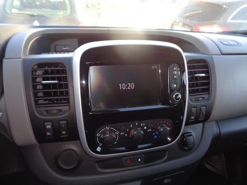 Renault Trafic 1,6 - fotka 10 z 12