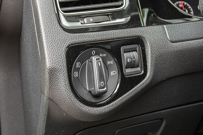 Volkswagen Golf - fotka 15 z 33