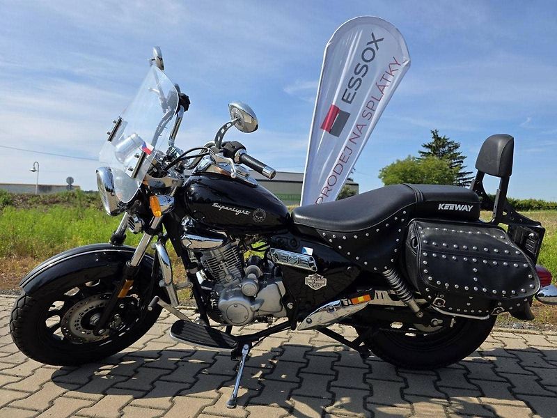 Keeway Superlight 125 (2023) - fotka 10 z 12
