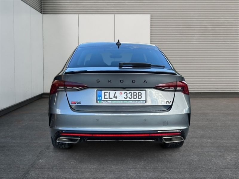Škoda Octavia 1,4 PHEV 180 RS AT - fotka 5 z 11