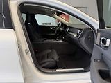 Volvo V60 (2026) B4 2.0L 197+14 HP AT7 FWD PLUS - náhled 18