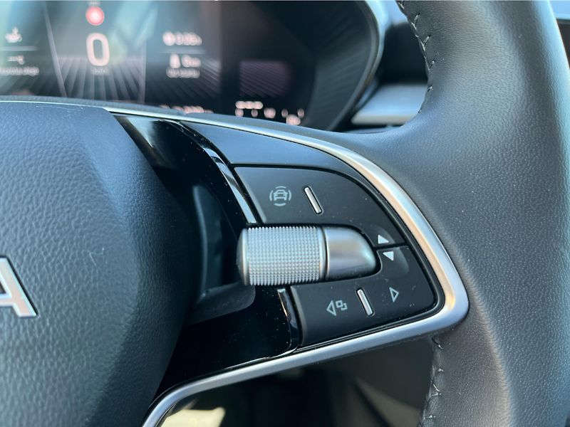 Škoda Fabia 1.0 MPi 59 kW SELECTION - fotka 21 z 27