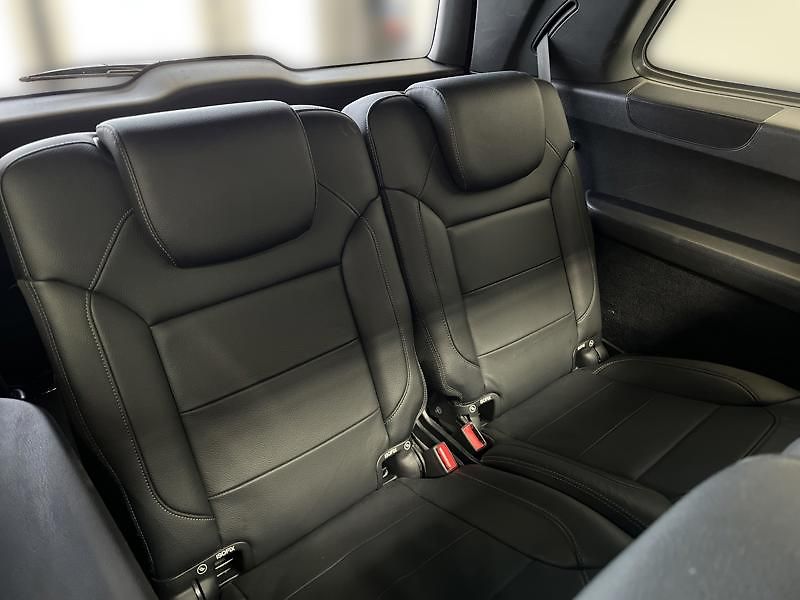 Mercedes-Benz GLS 350d 4MATIC AMG Line - fotka 24 z 25