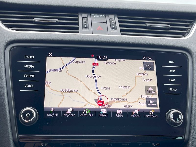 Škoda Octavia (2018) 1.4 TSI 110kW DSG Ambition Plu - fotka 13 z 33