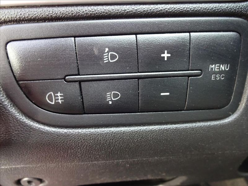 Fiat Linea 1,4i 57kW - fotka 34 z 40