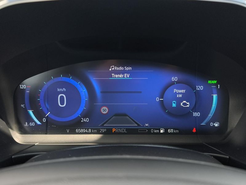 Ford Kuga (2023) ST-Line X 2.5 PHEV 165kW, ČR, - fotka 17 z 30