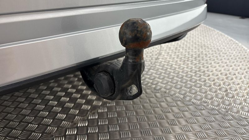 Škoda Octavia 2.0 TDI Ambition Combi - fotka 25 z 25