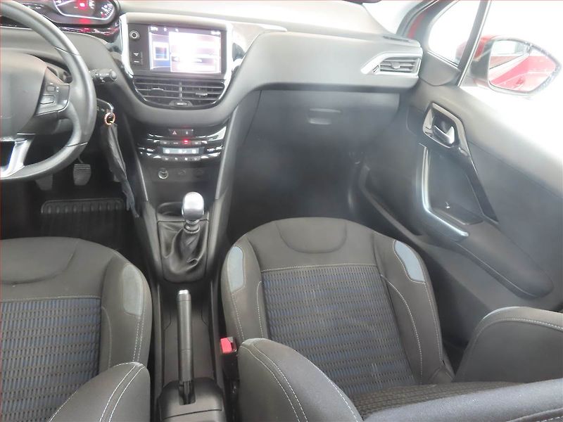 Peugeot 208 (2012) Active 1.6 e-HDi, Navi - fotka 8 z 16